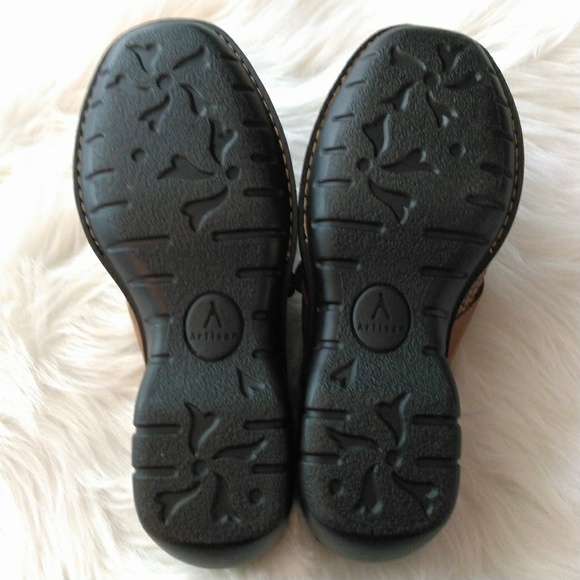 Clarks Artisan Leather Basket Weave Clogs 8.5M - Picture 6 of 8